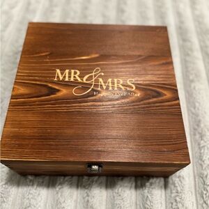 MR & MRS Wooden Keepsake Box in Warm Brown